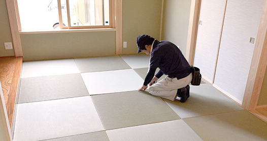 畳の張替え作業